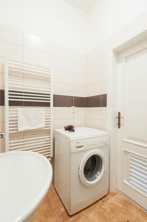 Gorazdova Apartments Prague Ngoại thất bức ảnh