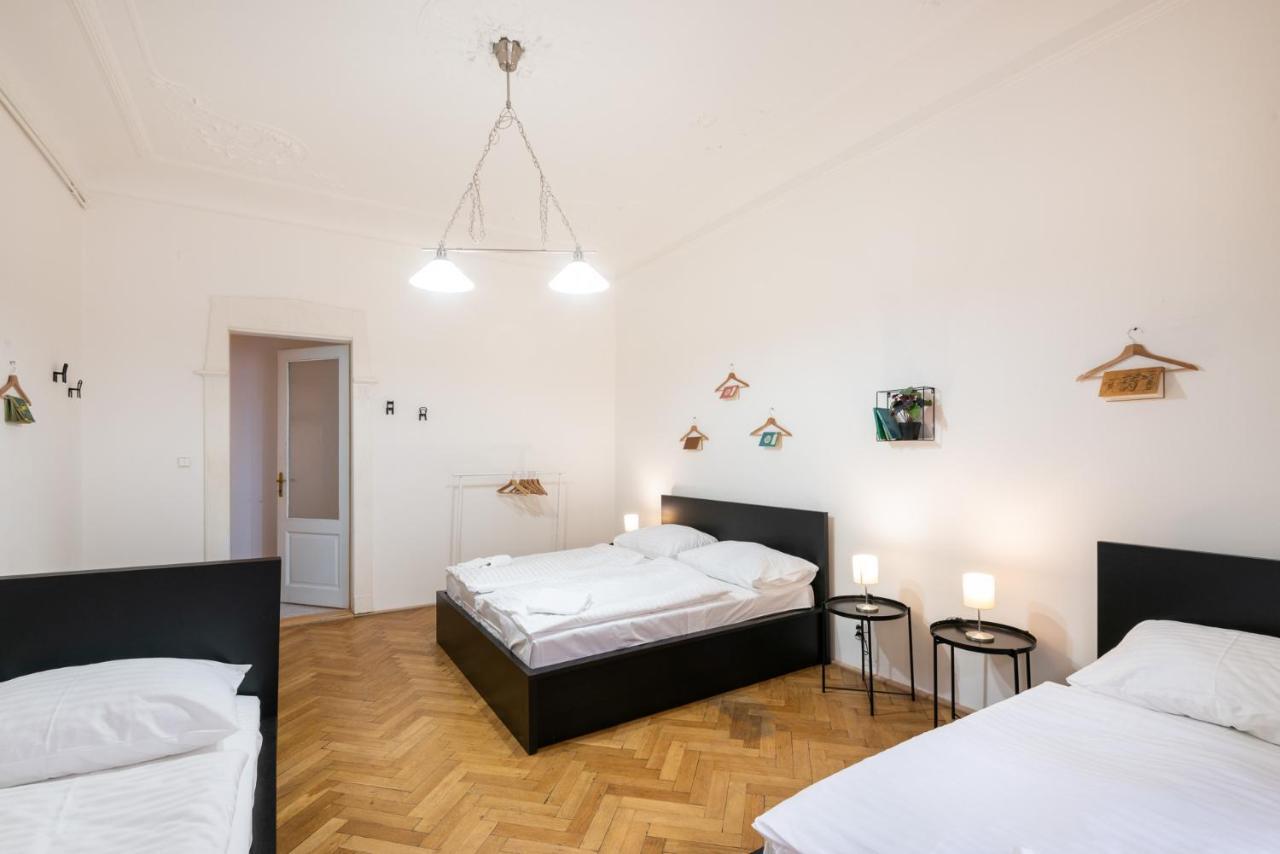 Gorazdova Apartments Prague Ngoại thất bức ảnh